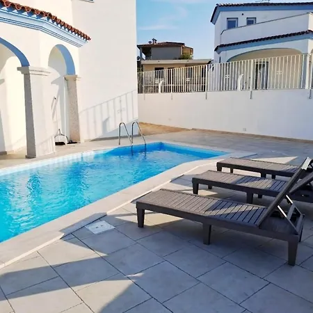 Borgo Bianco 1 Con Piscina In Condivisione Villa Budoni