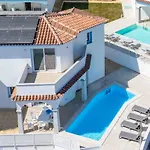 Villetta Borgo Bianco 1 Con Piscina In Condivisione Villa Budoni
