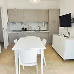Villa Villetta Borgo Bianco 1 Con Piscina In Condivisione *