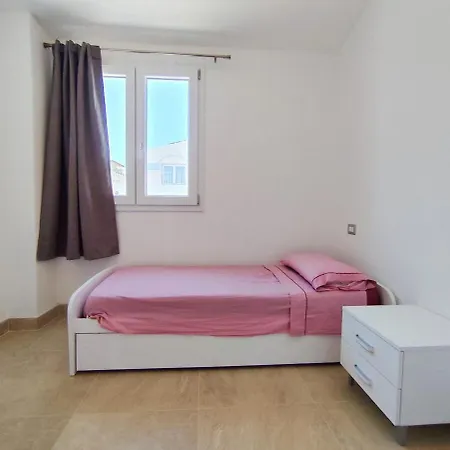 Villa Villetta Borgo Bianco 1 Con Piscina In Condivisione Budoni