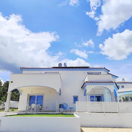 Borgo Bianco 1 Con Piscina In Condivisione *